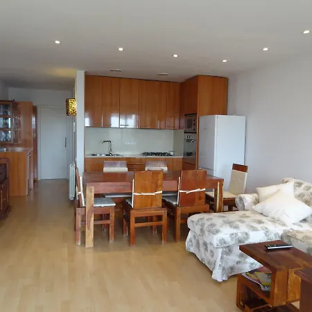 Ground Floor Sea View *