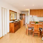 Ground Floor Sea View 公寓