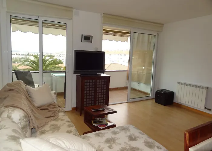 Ground Floor Sea View